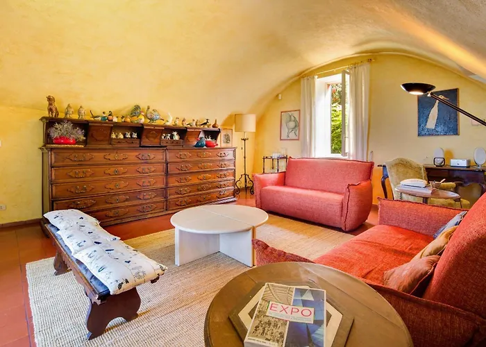 Casa Capitani By Vacavilla Βίλα *